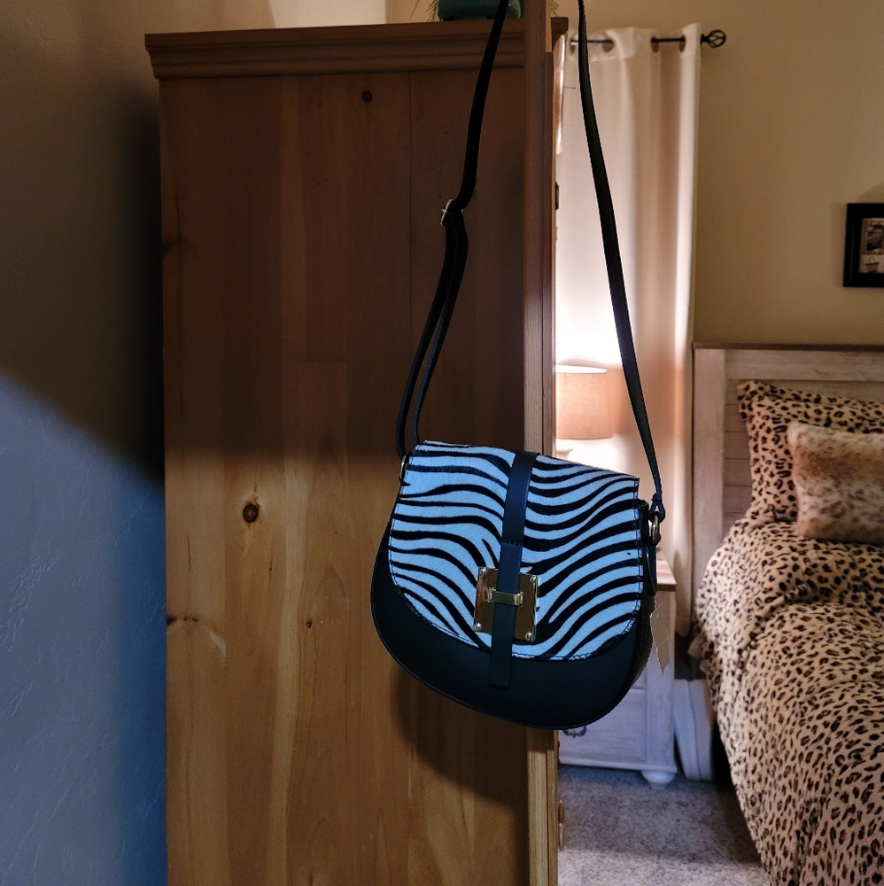 Charlie's leather crossbody